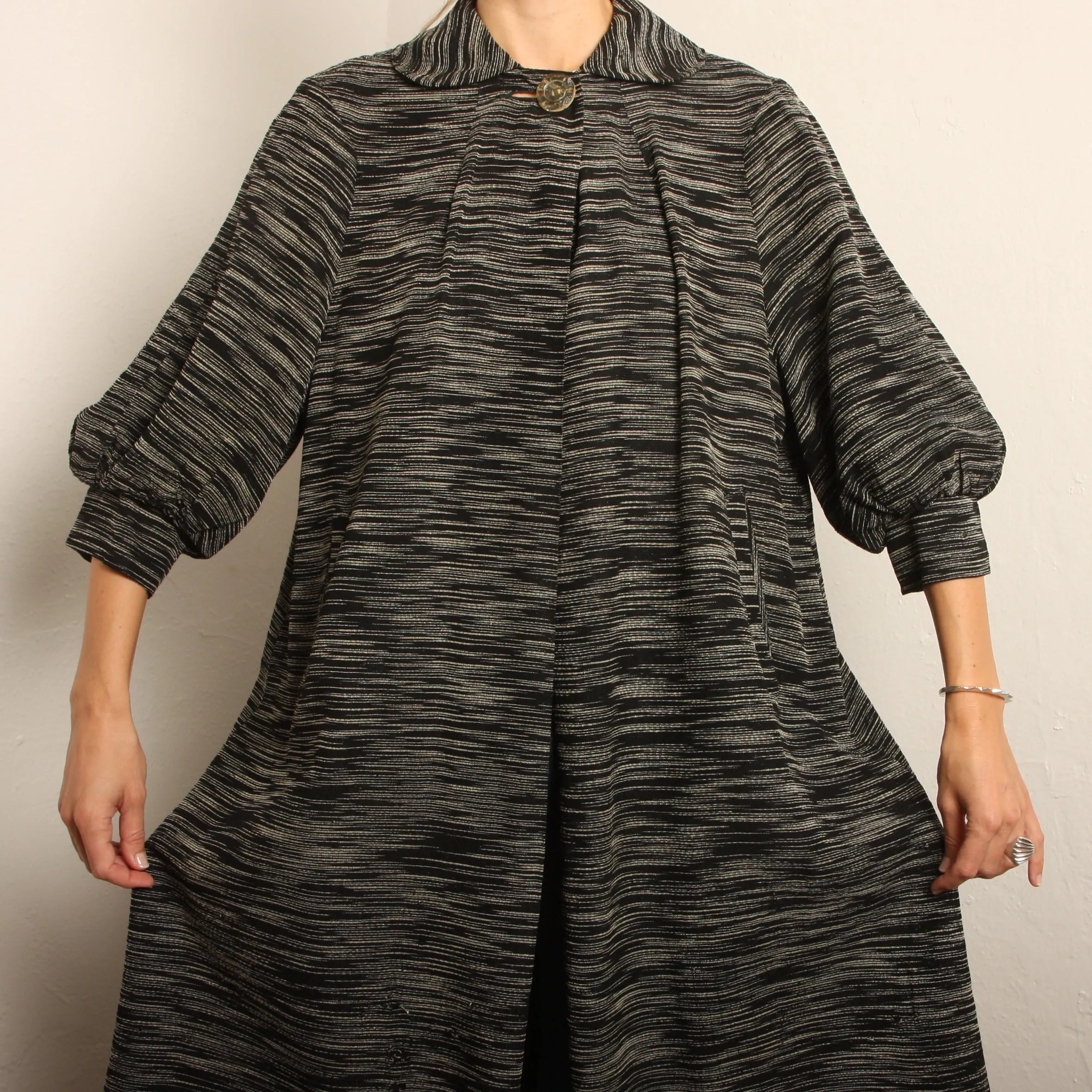 Vintage 30's Woven Balloon Sleeve Trapeze Coat